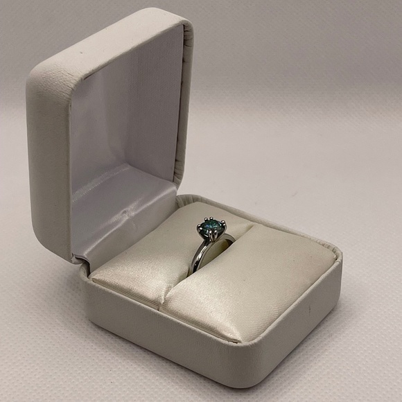 Blue Moissanite Sterling Silver Ring - Picture 4 of 4